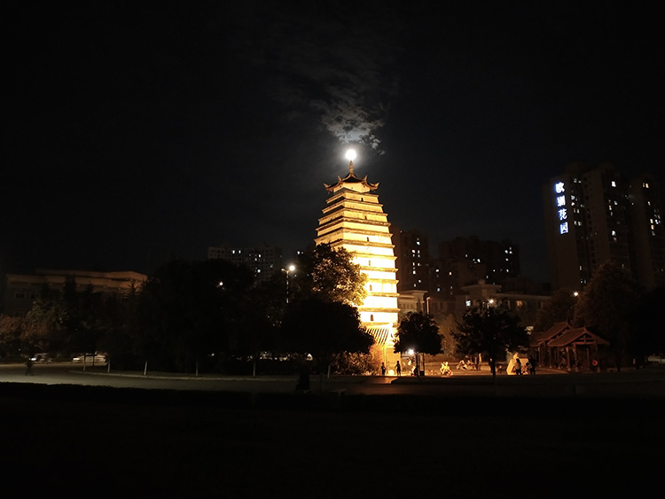 三等奖  七星拱月  黄建蓉  器件公司