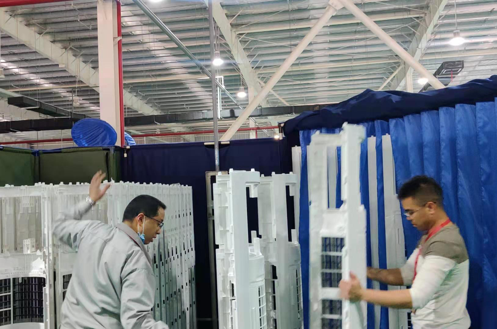 突击支援，共同搏击