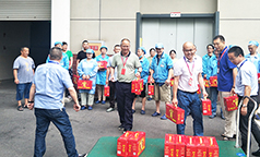 炎炎夏日 清凉关爱~精密公司开展夏日送清凉活动