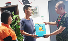 精密中秋慰问送真情 浓浓关怀暖人心