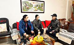 中国区工会慰问离退休老干部