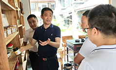 衡国钰赴平武县调研驻村帮扶工作