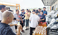 长虹民生物流绵阳公司情系一线 送清凉战酷暑