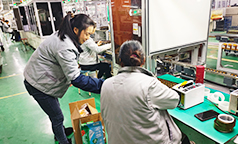 长虹器件部品分工会的 “暖心餐”助力“开门红”